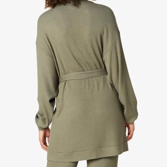 Beyond Yoga Ribbed Belted Coffee Run Cardigan - Picture 3 of 7